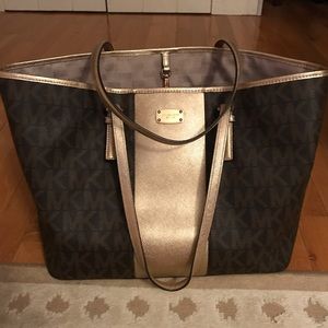 Michael Kors tote